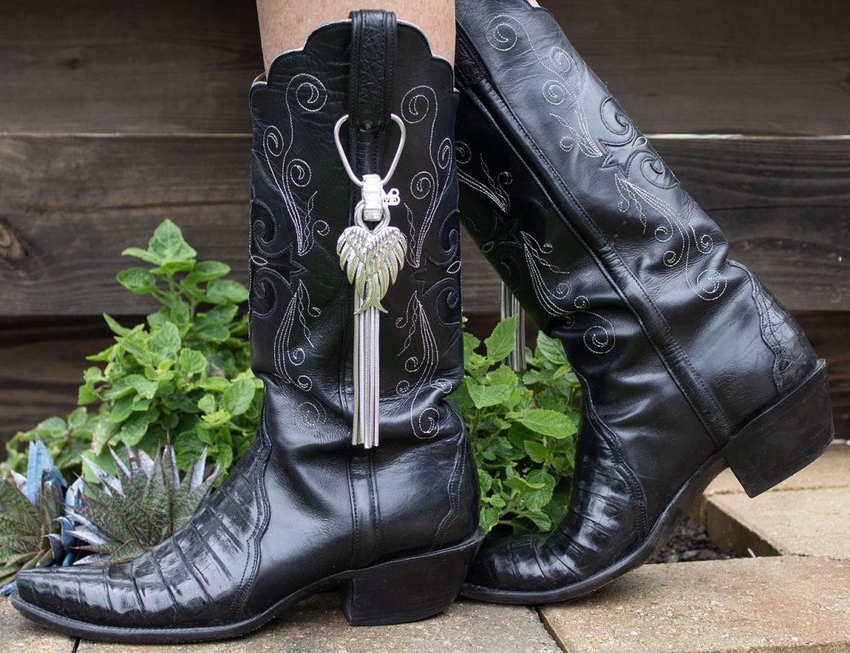 Angel Wings Boot Bola - Image 4
